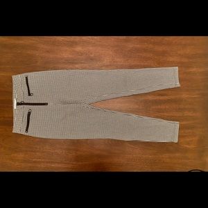 Urban outfitter women’s gingham fitted pants